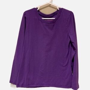 Hanes Purple Plum Long Sleeve Tee Jersey. Size Medium
